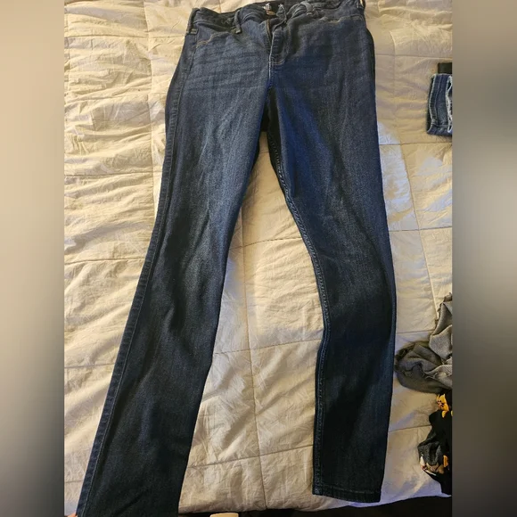 Hollister Women's Blue Jean Legging - Picture 1 of 3